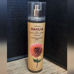 "DAHLIA"